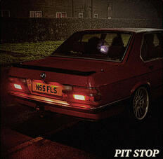 wizzystar- Novafalls drumming-press-photo WizzyStar UK rapper, singer, drummer and producer official artist photo